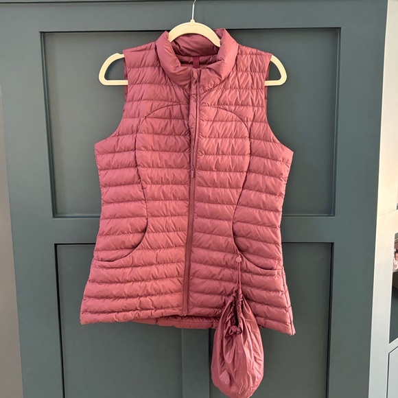 Lululemon Pack It Down Vest - Picture 5 of 7